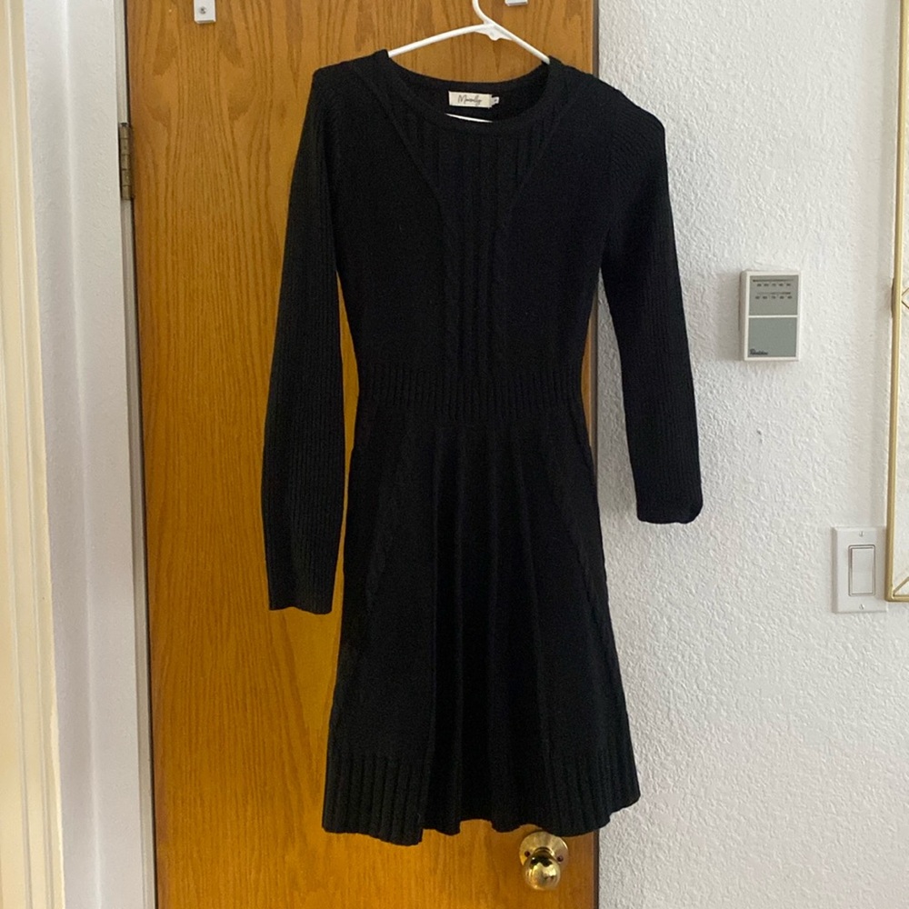 Women’s MAISOLLY size SMALL long sleeve acrylic dress